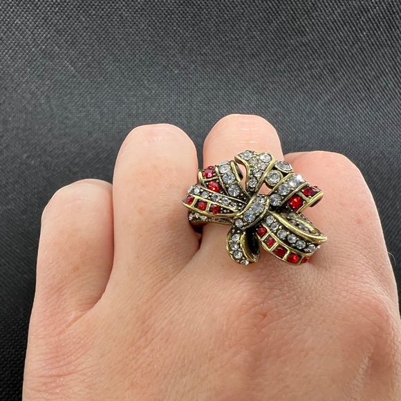 Heidi Daus Brilliant Bow Ring Size 10 Swarovski Crystals Red and Silver - Picture 2 of 13